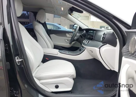 2022 Mercedes-Benz E 350 from USA, damaged, VIN W1KZF8DB7NB078518